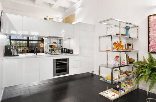 Paddington Apartment | Little Paddo (ISYD) - Stunning contemporary apartment with courtyard and parking