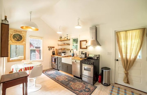 Lake Hill Cottage | Little red house just outside of Woodstock