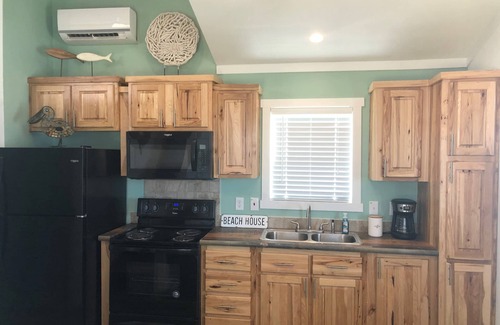 Cedar Lane Cabin | “Little Salt” GREAT LOCATION on intercoastal! Catch fish from backyard