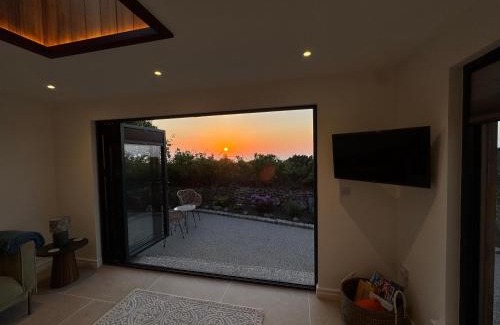 Pendeen House | Little Victory