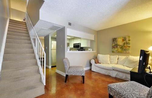 Downtown Austin Apartment | Littlefield Lofts #306
