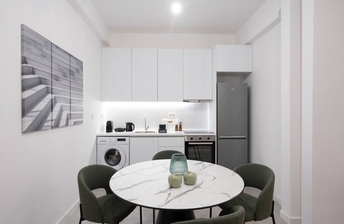 Pangrati Apartment | LIV - Comfortable & Stylish Escape in Pagrati