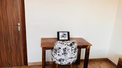 Gurugram Hotel | Liv Regalia Suites - Medanta Hospital, Sector 39, Gurgaon
