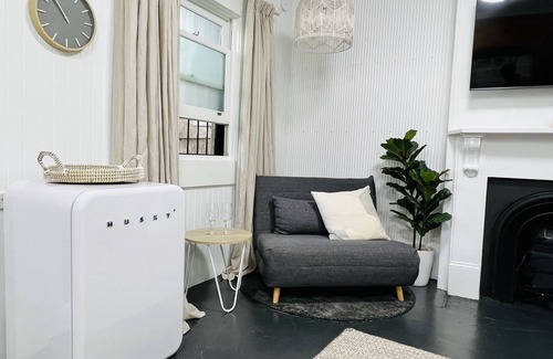 Surry Hills Apartment | Live like a local in the heart of Surry Hills