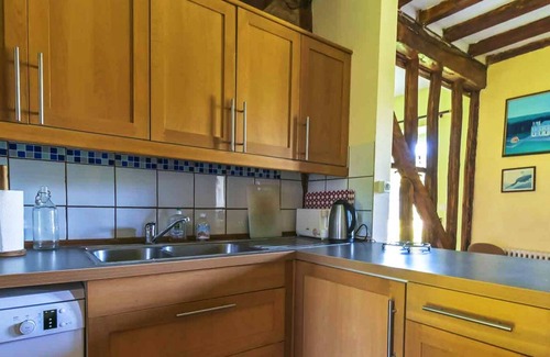 Ligny-le-Ribault House | Live like a woodland man with your family