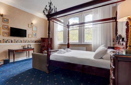 Sefton Park Hotel | Liverpool Aigburth Sefton Park Hotel By Belvilla