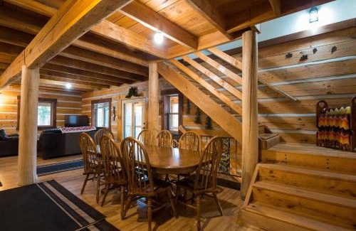 Gnaw Bone House | Livin The Dream