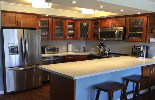 Waikiki Condo | Living Aloha! Walk to Beach, Luxury Row, Free Parking & Airline Emp. Discount