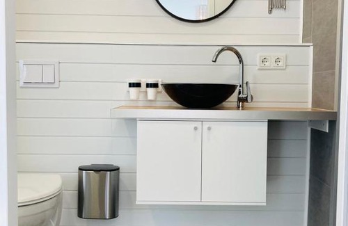 Am Staden Apartment | Living at Saarpartments - AdultsOnly - Business & Holiday Homes with Kitchen for Long- and Short Term stay, 3 min to St Johanner Markt and Points of Interest