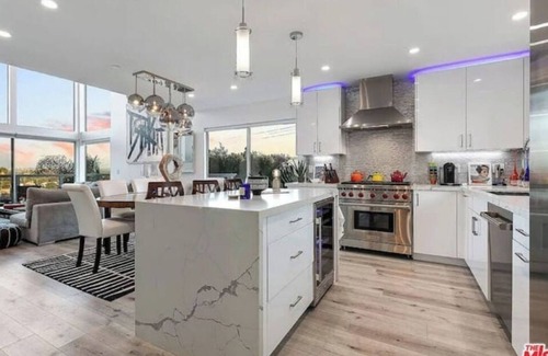 Venice Bed & Breakfast | Living the Dream By the Beach-minutes away