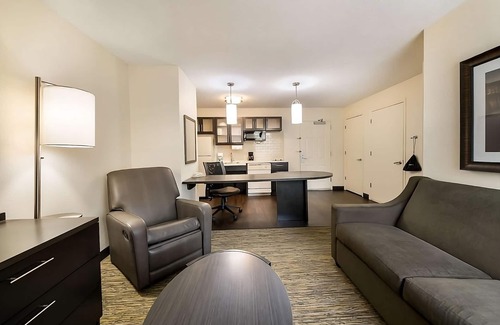 Newport News Hotel | Living the Suite Life! Close to Virginia Air Space Center!