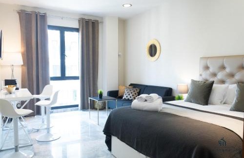 Centro Apartment | Living4malaga Golden Suite
