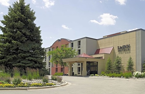 Burnsville Hotel | Livinn Hotel Minneapolis South / Burnsville