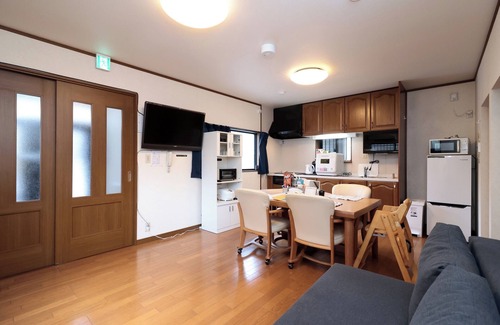 Shijo Cottage | LJ INN ShijoOmiya Hanare Single-story detached house in the center of Kyoto City.