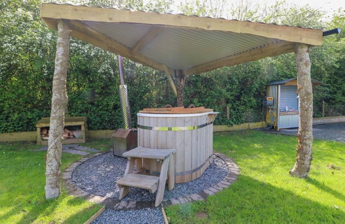 Brynrefail Cottage | Llety Llanfair