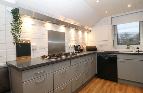 Gallt Y Foel House | LLETY'R WYDDFA, pet friendly, character holiday cottage in Llanberis