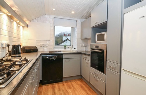 Gallt Y Foel House | LLETY'R WYDDFA, pet friendly, character holiday cottage in Llanberis