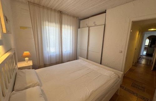 Mas Pinell Apartment | Llevant - Mas Pinell