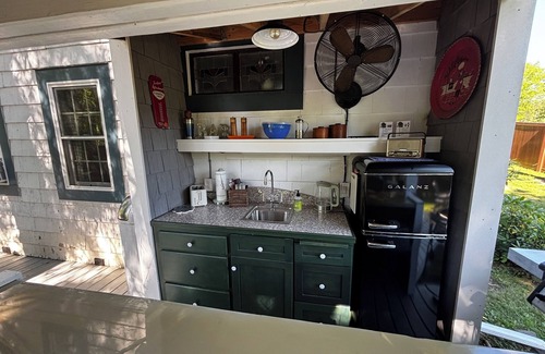 Germantown Cottage | Loblolly Cottage - Enchanting Retreat set among towering pines.