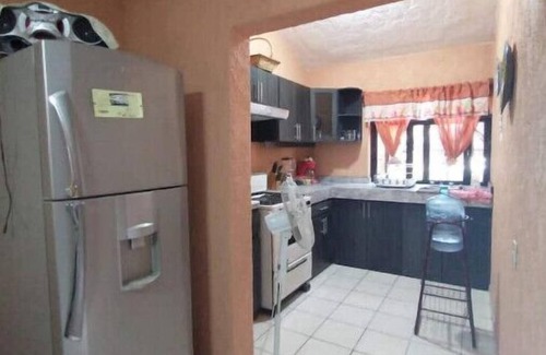 Los Ramblases House | Local 2 bedroom, 2 bathroom, 20 min from the beach