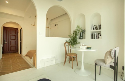 Chikan District Apartment | Locals Apartment House 24