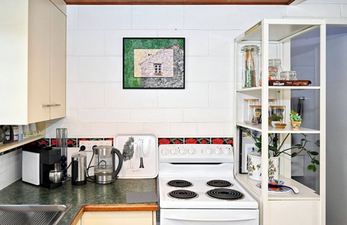 Marcoola Apartment | Located just across the road from one of Sunny Coast's most beautiful beaches