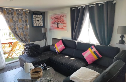 Chavot-Courcourt Bed & Breakfast | Location Chambres D'hotes Bellevue AU Coeur DU Vignoble