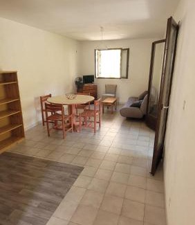 Santa-Maria-Poggio Apartment | Location de vacances