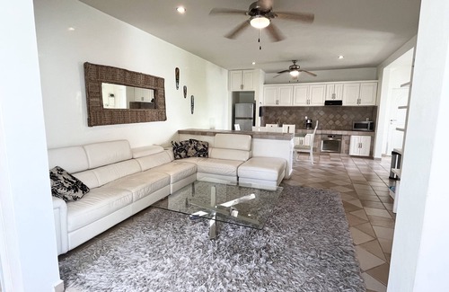Gonzalo Guerrero Condo | Location, Location, Location! Beautiful Modern Condo 1 Blk from Beach/5th Ave