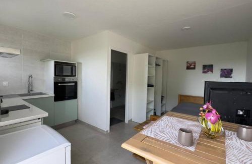 Ducos Apartment | location studio