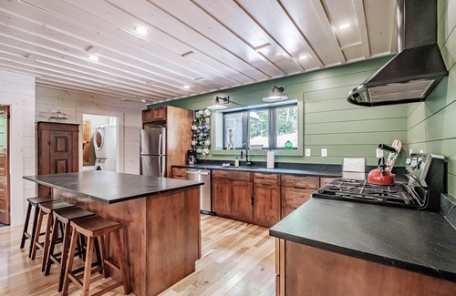 Bethel House | Lockwood on Songo - Newly renovated, waterfront lake house on Songo Pond. Bethel, Maine