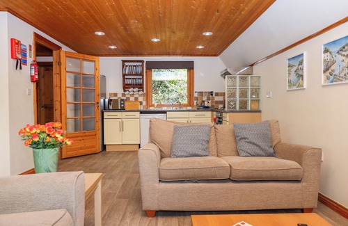 Liverton Cottage | Lodge 45 - Lazy Bear