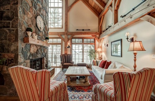 Gravenhurst House | Lodge at Portage Point, Lake Muskoka