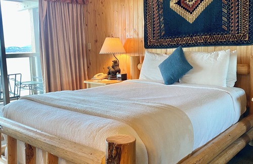 South Lake Tahoe Hotel | Lodge-styled Room w/Patio/Balcony Facing Lake Tah