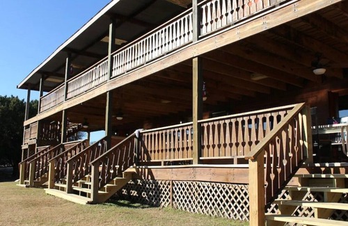 Canyon Lake Cabin | Lodge Suite Downstairs W/ Deck - 106