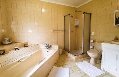 Hoedspruit House | Loerie Guesthouse