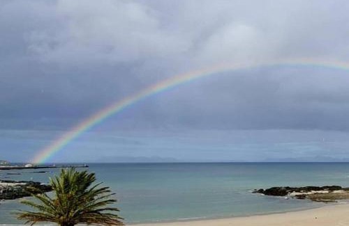 Gordons Bay Central Apartment | Loft Cottage, sleeps 2. Central and Cozy!
