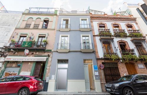 Museo Apartment | Loft duplex Sevilla wall