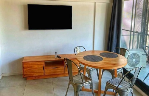 Constitucion Condo | Loft Elegante a 5 Minutos de Puerto Madero 8A