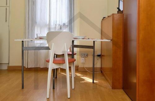 Las Campas y San Claudio Apartment | Loft en Oviedo - Ideal para 3 personas