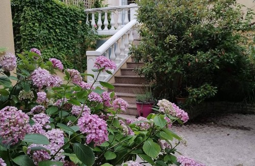 Saint-Leu-la-Foret House | Loft jacuzzi private garden Netflix Wifi 20 minutes from Paris Val d'Oise
