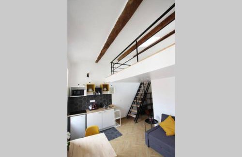 16th Arrondissement Apartment | LOFT LE BER'AMAR L'ESTAQUE