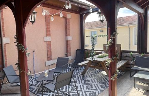 Saint-Max Apartment | Loft Lumineux, Échappez à l'ordinaire Nancy