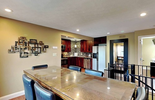 Thayerville House | Loft of Luxury | Lake Views + Walk to Food, Shops, & Lake Activities!