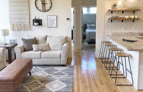 Hancock Apartment | Loft on Lincoln Hancock #203