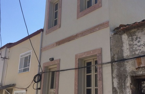 Ayvalik City Center House | Loft style House At the center of Ayvalık