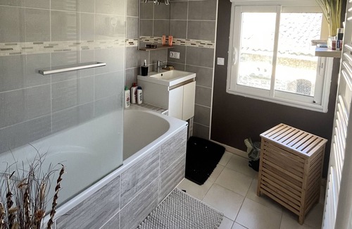 Villars-en-Pons House | Loft, visits and family vineyard tastings