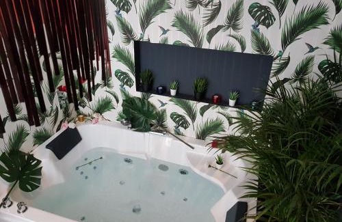 Quartier Vieux Marche-Cathedrale Apartment | Loft Zen Rouen - Jacuzzi - Centre Historique