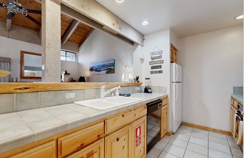 South Lake Tahoe Condo | Lofted gem close to the lake with pool, hot tub, beach access & WiFi