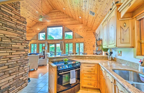 Payson Cabin | Log Cabin in Payson w/Deck, Mtn & Creek Views